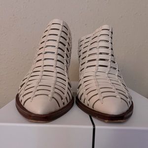 Dolce Vita cage mules
